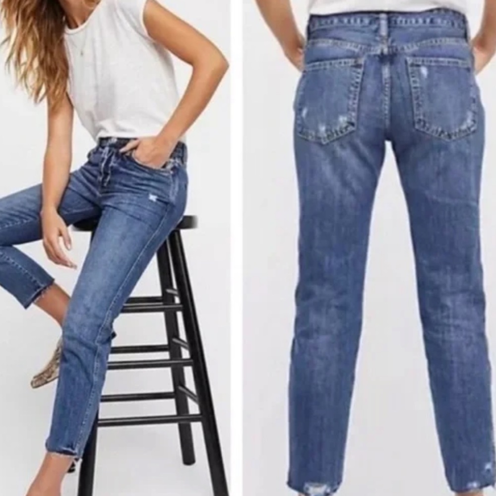 New Free People Mid Rise Slim Boyfriend Distressed Frayed Hem Jeans Sz 24